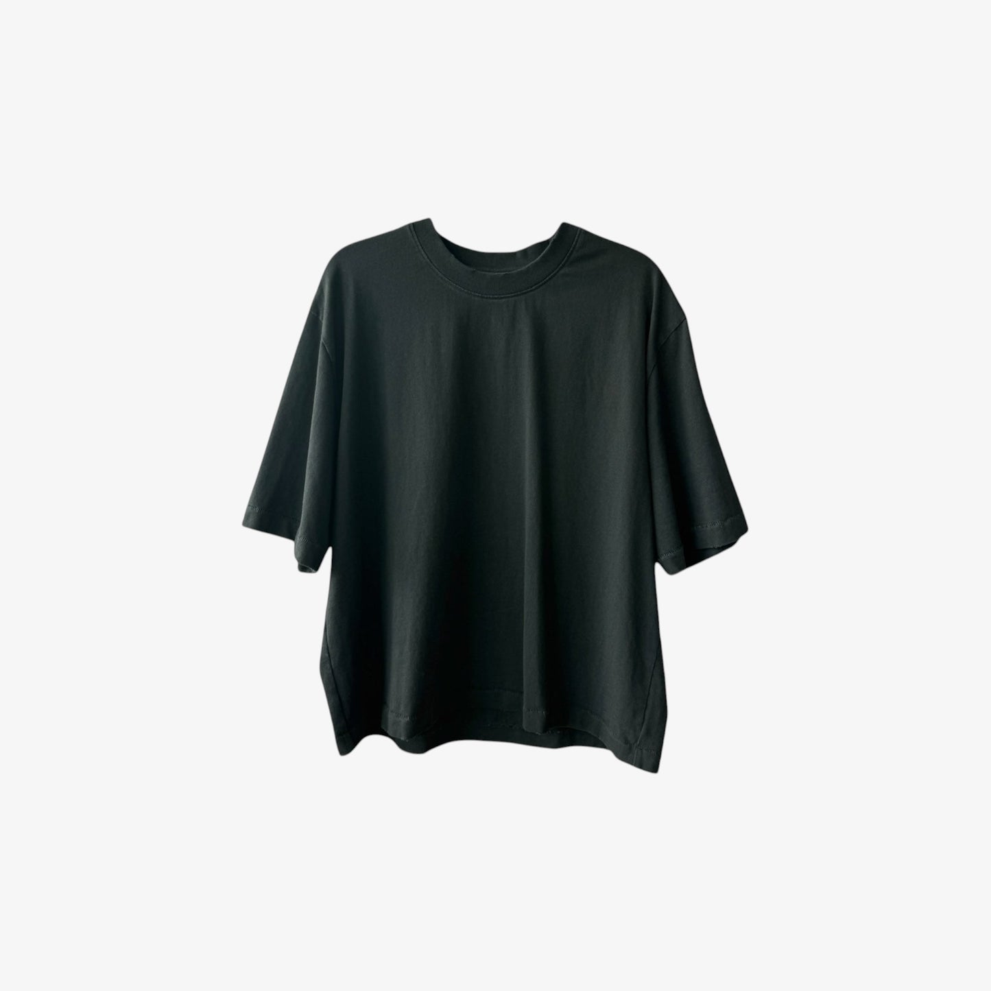 OVERSIZED CROPPED TEE BLACK